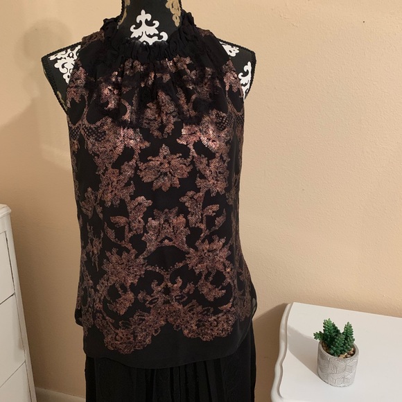 Elie Tahari Tops - Elie Tahari Sleeveless Top